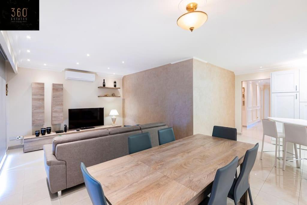 One Of A Kind, Seafront Property In St Georges Bay By 360 Estates Saint Julian's Exterior foto