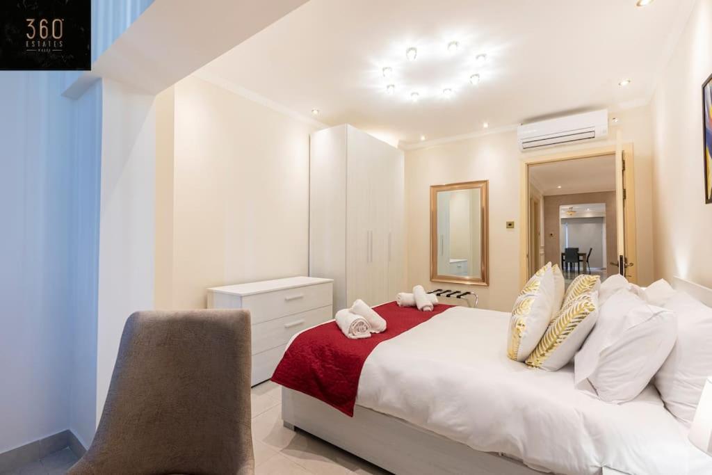 One Of A Kind, Seafront Property In St Georges Bay By 360 Estates Saint Julian's Exterior foto